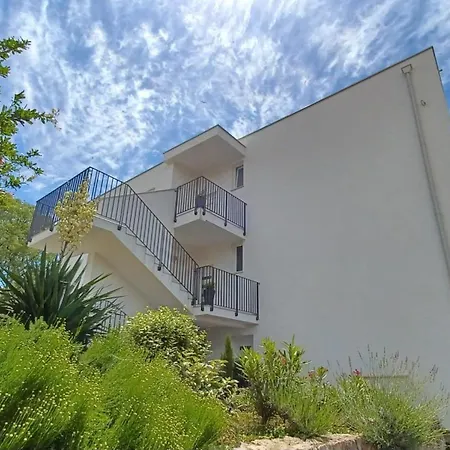 Apartments Daria Krk Town Exterior photo